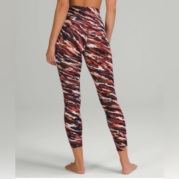 Lululemon Lunar New Year Align High-Rise Pant/Legging 25" SIZE 4 - Picture 2 of 13